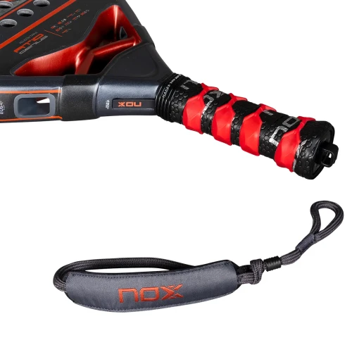 Pala Padel Nox AT10 Genius 18K Alum Agustin Tapia 2025