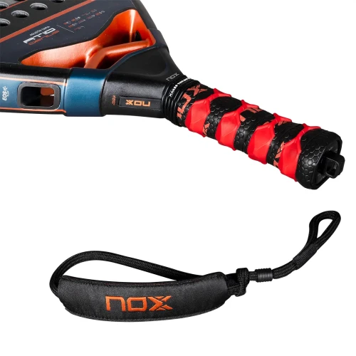 Pala Padel Nox AT10 Attack 18K Alum Agustin Tapia 2025