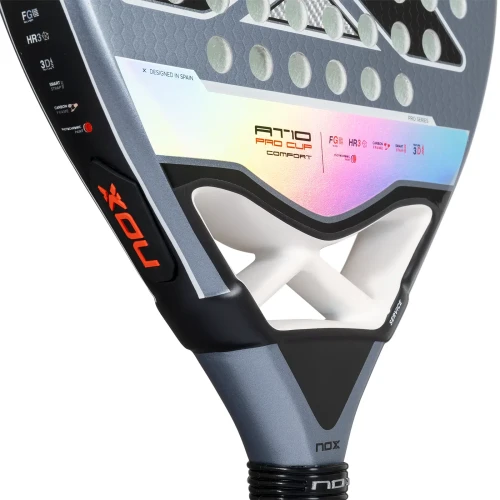 Pala Padel Nox AT10 Pro Cup Comfort Agustin Tapia 2025