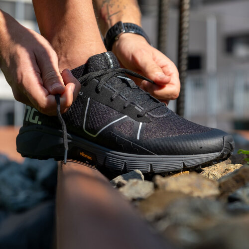 Кроссовки SALMING Recoil Trail 2 Women Black/Grey